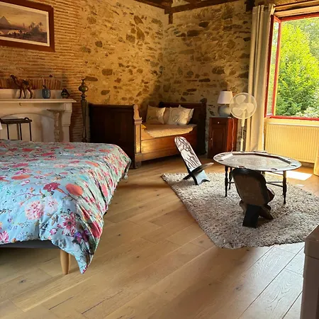 D'hôtes Bonheur 3 Pers Piscine Et 3* Sarrazac (Dordogne)