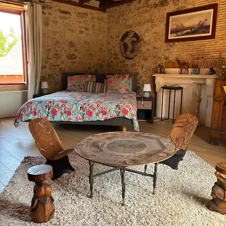 Couette-café D'hôtes Bonheur 3 Pers Piscine Et 3*