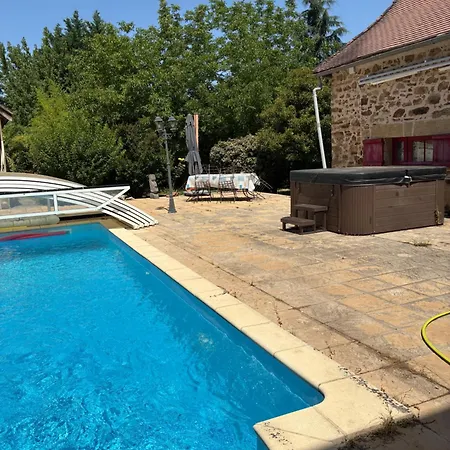 D'hotes Bonheur 3 Pers Piscine Et ベッド・アンド・ブレックファスト 3*